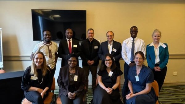 رئيس هيئة الدواء من كيب تاون: الذكاء الاصطناعي مفتاح تطوير المنظومة الدوائية في مصر