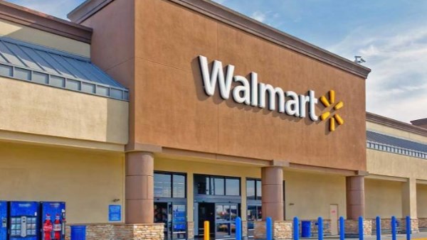 وولمارت تفقد 14 مليار دولار في يوم واحد وسط توقعات متحفظة