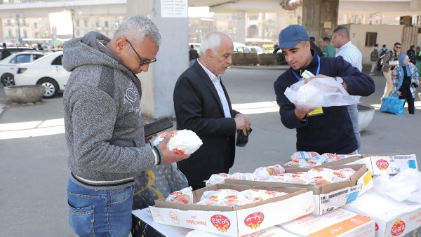 إقبال كبير حتى نفاد الكميات.. طرح الدواجن بـ90 جنيهًا عبر “سوبر توفير” التابعة لجهاز مستقبل مصر