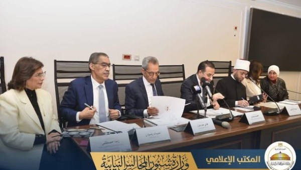 وزير الدولة للإعلام يطالب بتنظيم استخدام الهواتف داخل المدارس أسوة بفرنسا و60 دولة