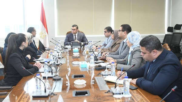 وزير الإسكان