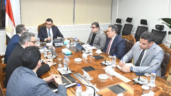 وزير الإسكان