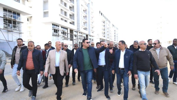 وزير الإسكان