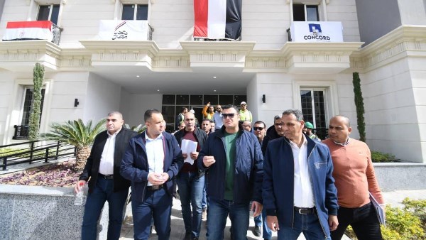 وزير الإسكان