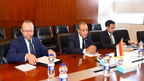 وزير الخارجية