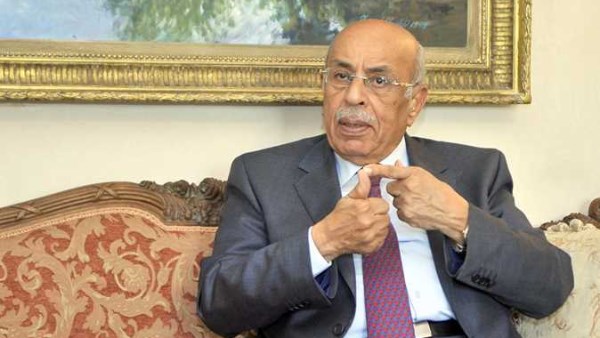 الدكتور مفيد شهاب