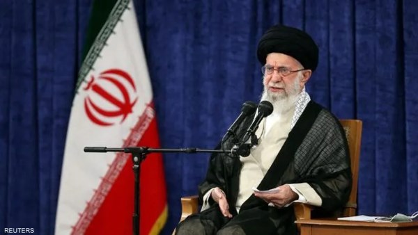 إيران تعلن الحداد 40 يوما وعطلة رسمية 7 أيام بعد مقتل خامنئي