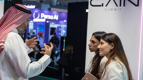 قمة GAIN تروّج لنسختها الرابعة بالرياض خلال مشاركتها في مؤتمر MWC برشلونة 2026