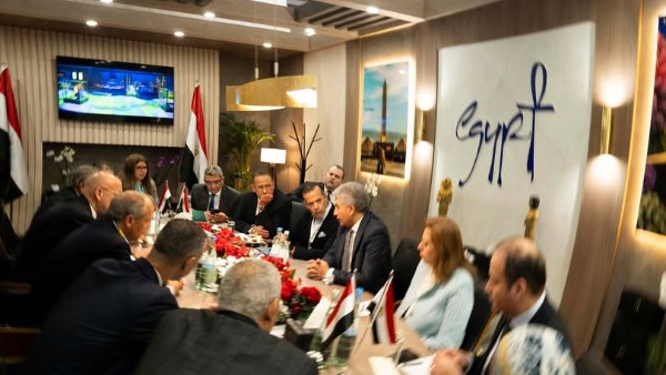 وزير السياحة يبحث في برلين استقرار الحركة الوافدة وخطة التعامل مع المتغيرات الإقليمية