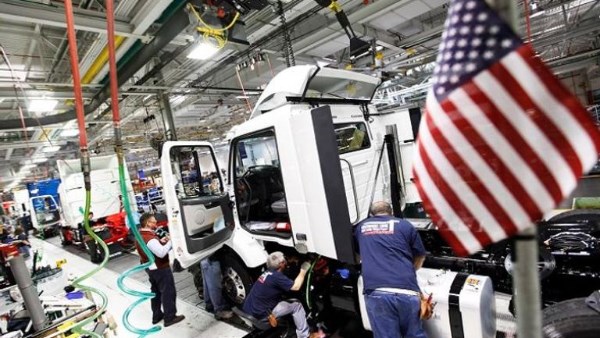 القطاع الخاص الأمريكي يضيف 63 ألف وظيفة في فبراير مع تركز التوظيف في قطاعات محدودة