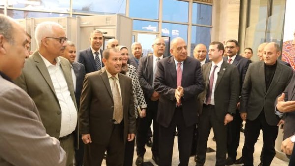 وزير ‏‎الكهرباء: خطة لتحسين كفاءة وحدات الإنتاج وخفض استخدام الوقود الأحفوري والتوسع في الطاقات المتجددة