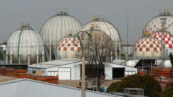 الهند تعزز إنتاج غاز البترول المسال لتأمين احتياجات السوق المحلي