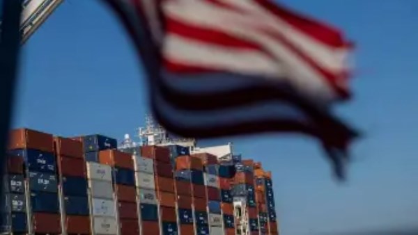 أمريكا تطلق نظامًا إلكترونيًا لاسترداد 166 مليار دولار من الرسوم الجمركية