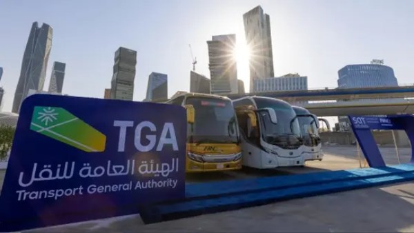 "هيئة النقل" تطلق دليلًا للناقلين المرخّصين عبر منصة "لوجستي" لتعزيز كفاءة نقل البضائع