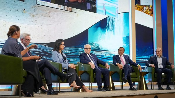 مركزة على التحولات الاقتصادية وسباق المعادن الحرجة.. قمة ميامي لمبادرة مستقبل الاستثمار تختتم أعمالها 