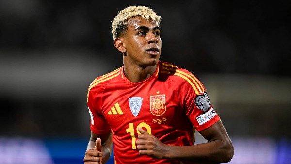 برشلونة يطلب عدم مشاركة لامين يامال أمام منتخب مصر ودّيًا