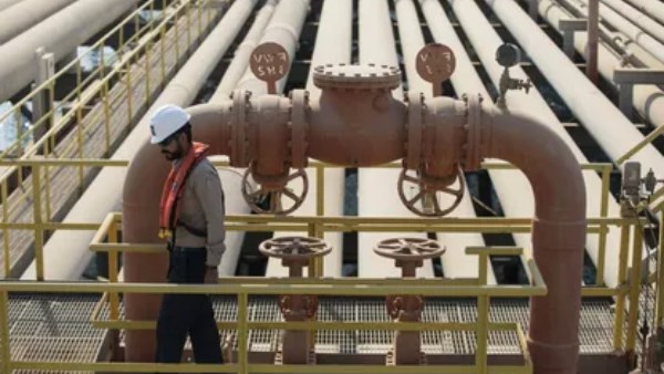 تقارير: خط أنابيب شرق–غرب السعودي يعمل بكامل طاقته لتعزيز مرونة صادرات النفط