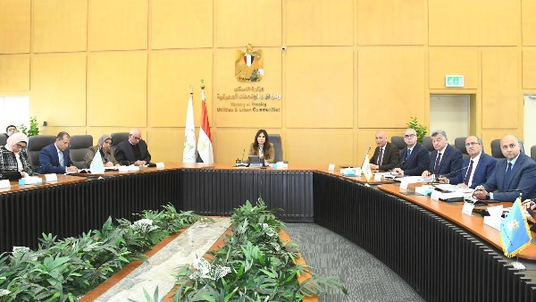 وزيرة الإسكان