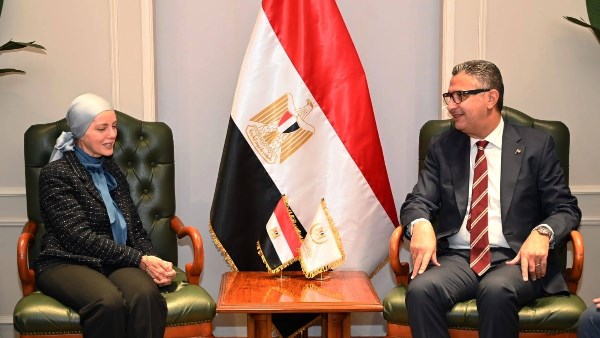 وزير التموين