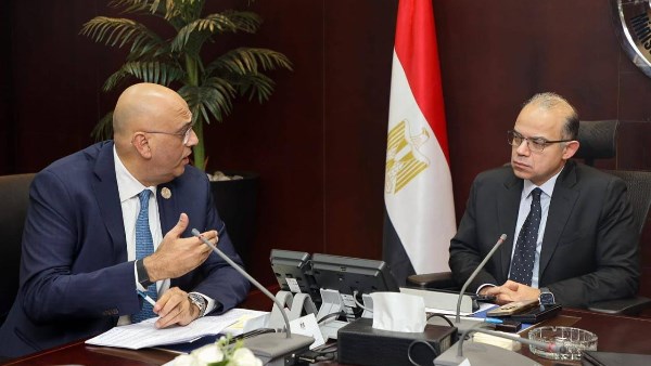 وزير الاستثمار وباسل رحمي