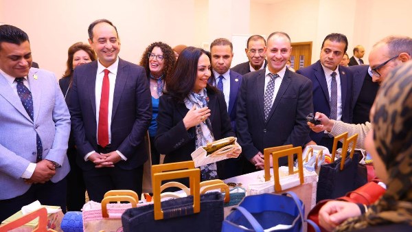  الدكتورة مايا مرسي 