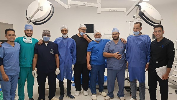 الفريق الطبي