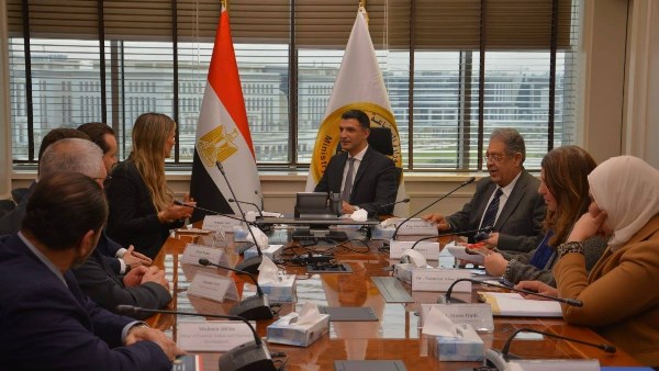 وزير الصناعة