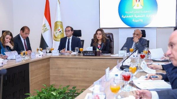  الدكتورة منال عوض