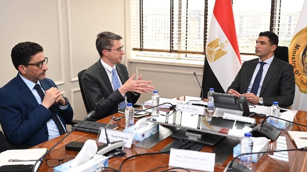 وزير الصناعة