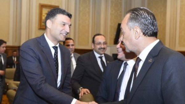 وزير الصناعة 