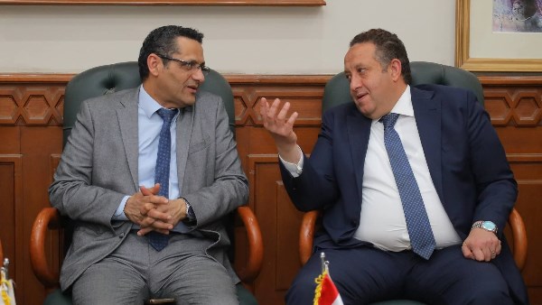 نقيب المهندسين ونقيب الصحفيين 