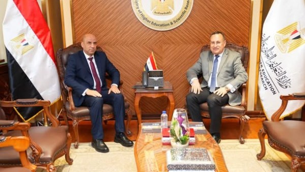 لدكتور عبدالعزيز قنصوة وزير التعليم العالي