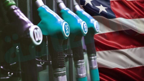 أسعار البنزين في أمريكا تتجاوز 4 دولارات للغالون لأول مرة منذ 2022