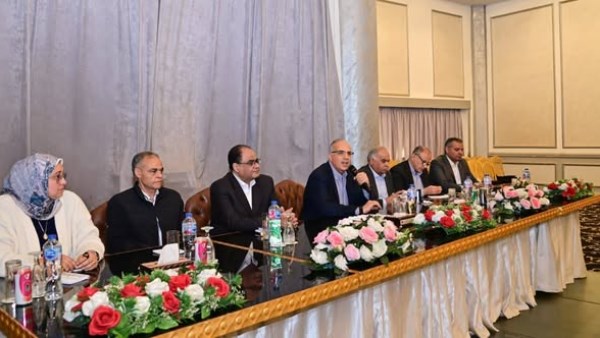 وزير الري يوجه بسرعة حسم مشكلات الري استعداداً للصيف في 3 محافظات