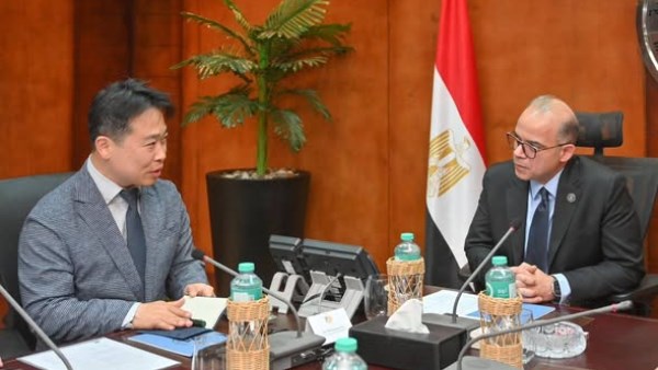 خطط لزيادة المكون المحلي في منتجات سامسونج وإل جي بالسوق المصري