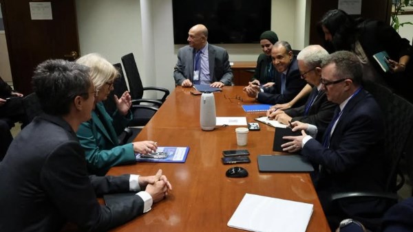 وزير الخارجية يناقش دعم الاستثمار مع الوكالة الدولية لضمان الاستثمار