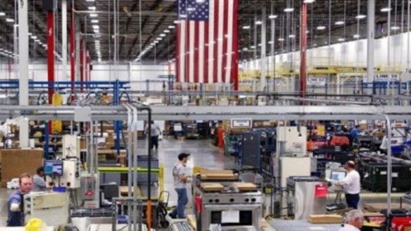 بالأرقام.. تراجع غير متوقع في الإنتاج الصناعي الأمريكي خلال مارس