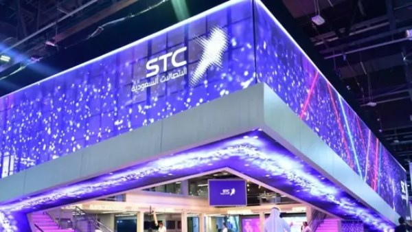 شراكة بين stc وروشن لتطوير شبكة ألياف بصرية متقدمة في “سدرة”
