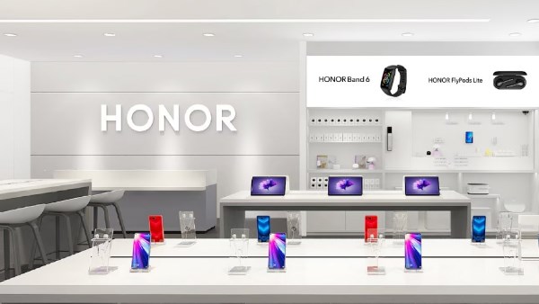 مصنع جديد لـ HONOR في العاشر من رمضان بطاقة 3 ملايين جهاز سنويًا