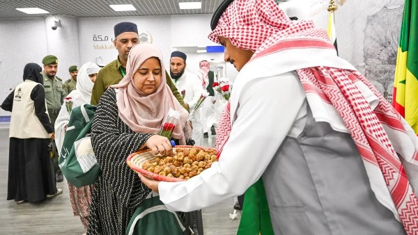 بدء توافد الحجاج إلى السعودية وسط جاهزية متكاملة للمنافذ والخدمات