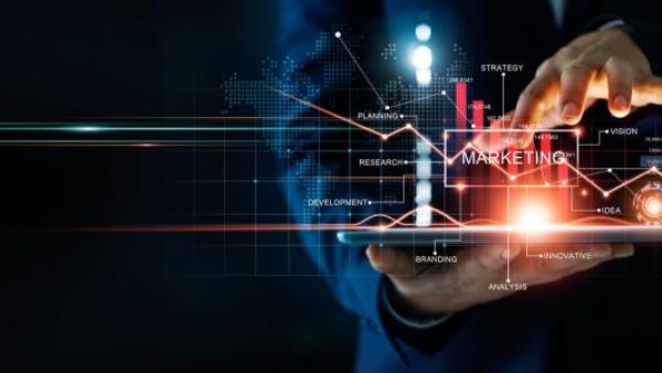 مركز دعم المنشآت بالمدينة المنورة يسلّط الضوء على أحدث استراتيجيات التسويق الرقمي