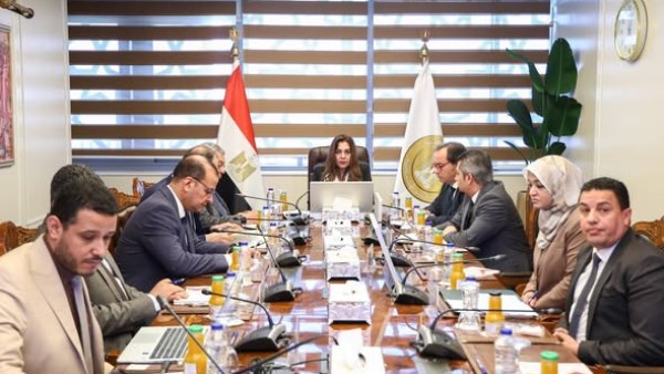 الحكومة تضع ملامح خطة تنموية جديدة لتعزيز كفاءة الخدمات بالمحافظات حتى 2030