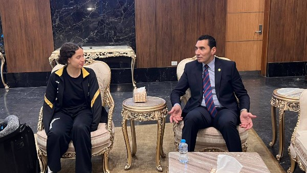 وزير الشباب والرياضة