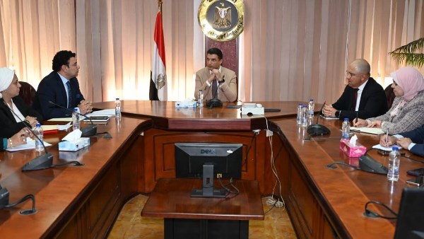 وزير الصناعة