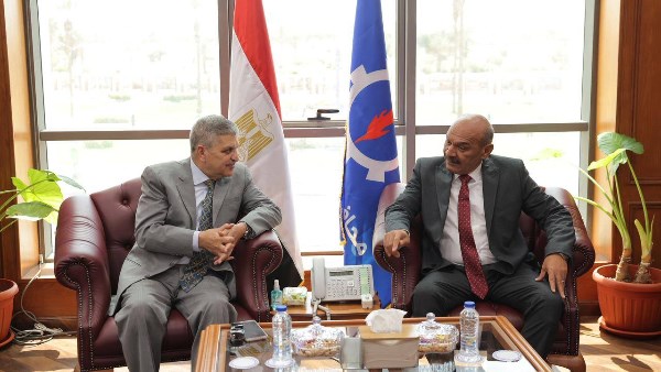 الفريق أسامة ربيع