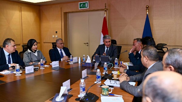 وزير السياحة