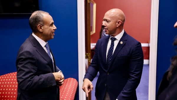 وزير الخارجية