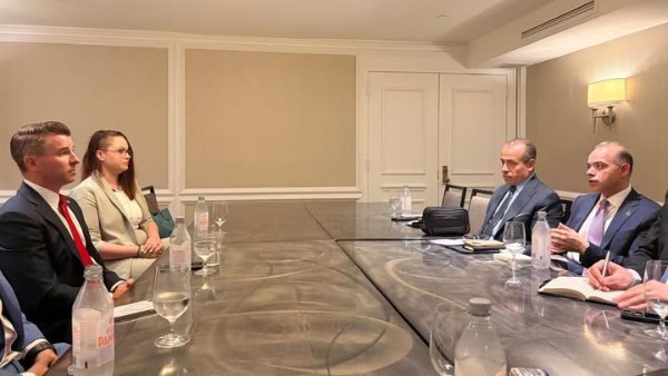 وزير الاستثمار 