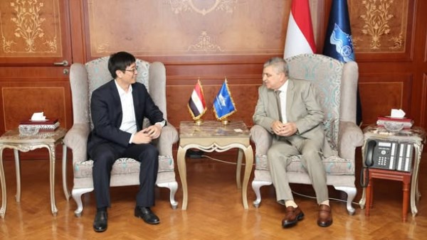  الفريق أسامة ربيع 