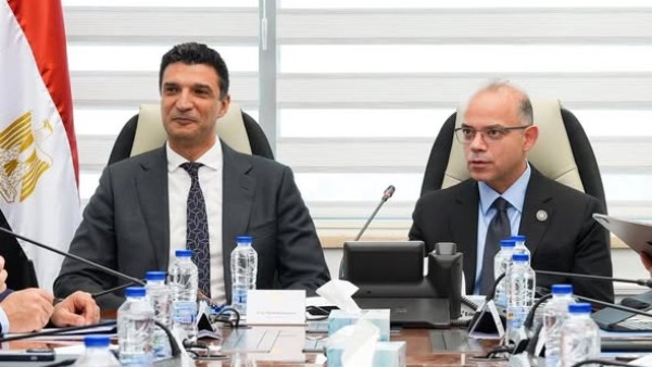 وزيرا “الاستثمار” و"الصناعة"